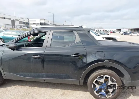 2022 Hyundai Santa Cruz Limited z USA, uszkodzony, nr VIN 5NTJEDAF7NH039647